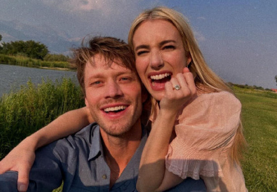 为堵妈妈的嘴而自爆！艾玛·罗伯茨与18线男友订婚