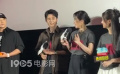 電影《解密》首映現(xiàn)場(chǎng) 俞飛鴻：陳思誠(chéng)導(dǎo)演內(nèi)核很穩(wěn)