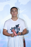 釋小龍《打黑》轉(zhuǎn)型制服硬漢 謝苗蔣璐霞亮相支持