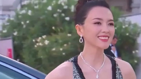 威尼斯官方镜头下的章子怡 亚洲唯一评委在世界舞台闪耀绽放