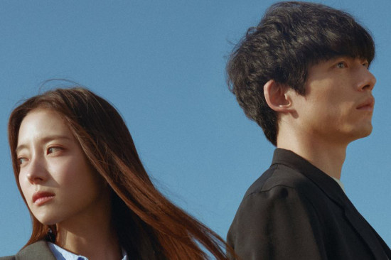 《爱过之后来临的》曝海报 坂口健太郎牵手李世英