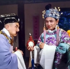升官記