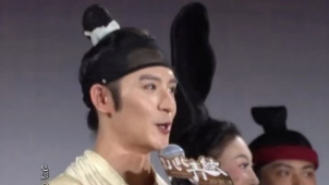 此刻《只此青绿》主演张翰与《千里江山图》作者王希孟合二为一了
