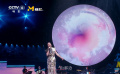 黄绮珊白举纲湾区合唱《向云端》 歌声悠扬 扣人心弦