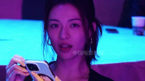 鐘楚曦現身2024“灣區(qū)升明月”大灣區(qū)電影音樂晚會彩排現場