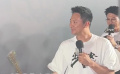 《出入平安》北京首映礼 肖央印小天现场耍金箍棒