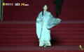 婉约柔美！徐娇身穿汉服 亮相第十届文荣奖红毯