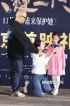 《夾縫之間》首映 陶昕然與《甄嬛傳》親友團重聚