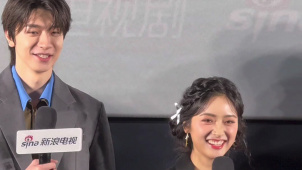 林一、沈月亮相《失笑》追剧团