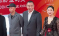 陳凱歌獲金雞獎最佳導(dǎo)演 和妻子陳紅攜手亮相入場式