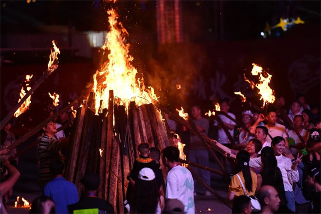 多条电影旅游线路发布！民族电影这把火越烧越旺