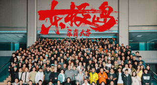 管虎《東極島》殺青！朱一龍、吳磊飾演漁民兄弟