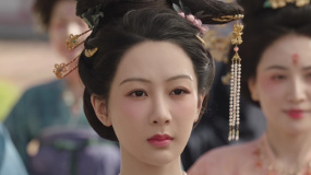 《國色芳華》藝術(shù)總監(jiān)龍亞：楊紫為詮釋角色系統(tǒng)訓(xùn)練