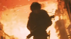 林超贤拍爆炸戏对王彦霖说：“被炸药轰出去就好了”