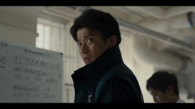 小栗旬主演！电影《前线》发布预告