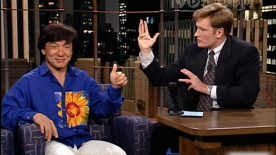 奥斯卡主持人柯南·奥布莱恩说中文 当初“偷袭”成龙的也是他