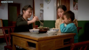 女人的选择：家庭内部讨论合作与关系...