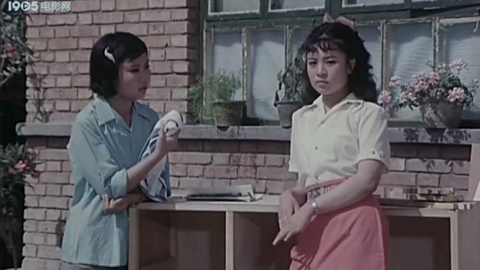 嫁不出去的姑娘：八婶从天律带回了青年工人韩双喜的照片