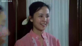 街上流行红裙子：练习舞蹈