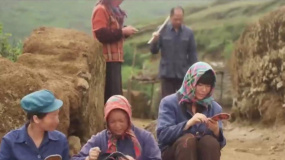 系紅褲帶的女人：老爺子氣火攻心
