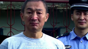 讓愛回家：父親表現(xiàn)出疼痛和抗拒的態(tài)度