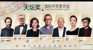 天壇獎(jiǎng)評(píng)委陣容官宣！姜文 陳沖等7位電影巨匠齊聚北影節(jié)