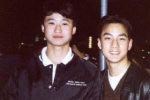 吳彥祖曬與吳京30年前合影 被喊話：那咱合作一把