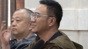 胡军在《北上》研讨会脱稿发言 老花镜一戴老干部气质拿捏