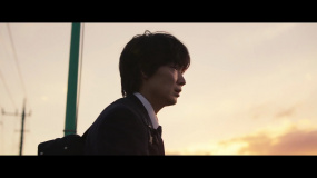 綾野剛主演《捏造》曝預(yù)告 揭福岡“殺人老師”真相