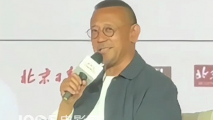 姜文大师班谈指导演员：不要批评演员 要玩儿命吹捧