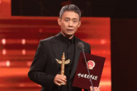 张译宣布暂时息影！华表奖后更想陪着猫安静生活