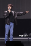 曾毅亮相《苍茫爱》首映嗨唱会 筷子兄弟惊喜合体