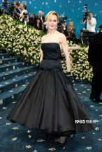 2025 Met Gala：蕾哈娜携三胎亮相，炸翻全场！