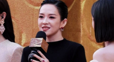 章子怡亮相华表奖入场式 称新作即将与观众见面