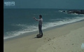 哭笑不得：在海邊感慨于大海的壯闊后，轉(zhuǎn)向關(guān)心起個(gè)體戶的生活狀態(tài)