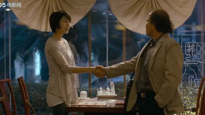 好雨时节：与四川美女的偶遇及聊天对话
