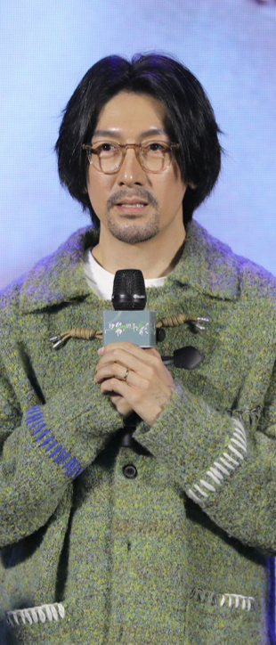 張魯一：向國(guó)安英雄致敬