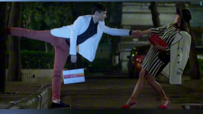 沈腾送马丽回家 意外上演高难度动...