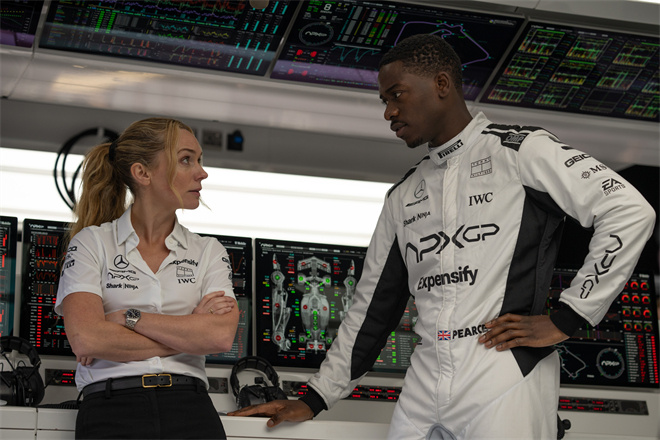 缔造奇迹！《F1：狂飙飞车》曝特辑 6.27全国上映