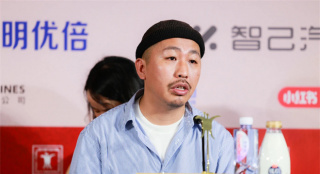 亚新奖评委见面会 董子健张子枫分享新人时期经历