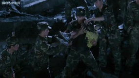 5.12汶川不相信眼泪：解放军及时救援，废墟中勇救学生