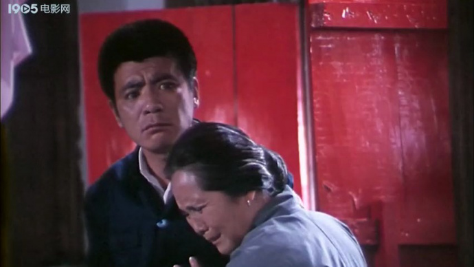 流泪的红蜡烛：俩人都不知道谁对谁错