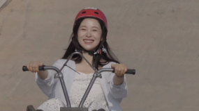 云想山车神之战今日打响！江一燕 王一哲 张宸逍大理体验路极车