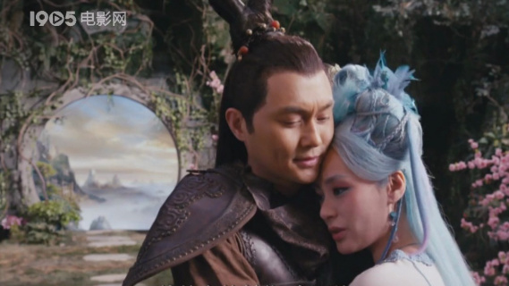 “傻小子”张智霖全身起火紧抱钟欣潼不放  女神终于被感动