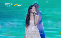 希林娜依·高演唱《明天的世界更美好》