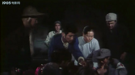 百合花：井旁饮水遇危机，小同志机智化解