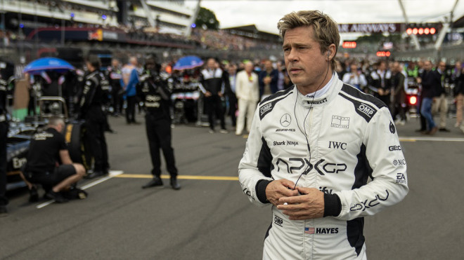 《F1:狂飙飞车》曝片段 赛事瞬息万变紧张刺激!