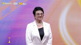 2025上合组织国家电影节闭幕式：导演胡玫入场仪式