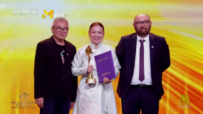 最佳摄影奖：《金色地平线》摄影师古彦巴特尔.G