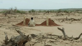 决战狂沙镇：狂沙镇危机！后生快回河西逃命